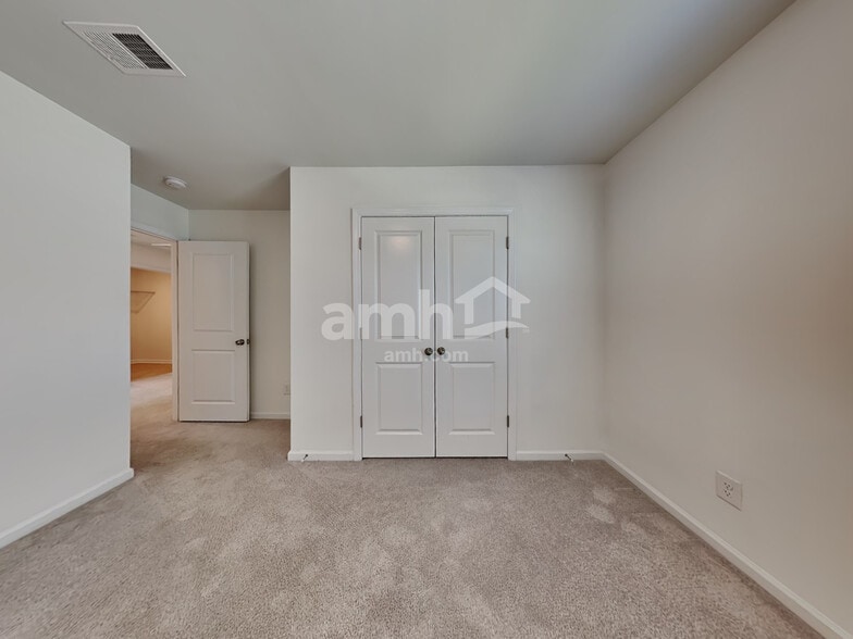 Building Photo - 486 Spanish Wells Rd