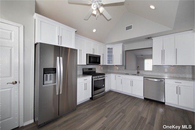 Building Photo - 274 Village Green Dr