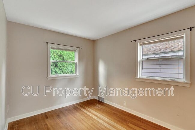 Building Photo - 202 W Indiana Ave