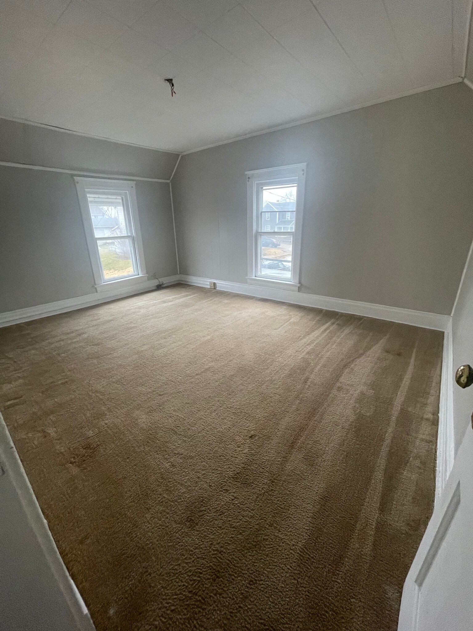 Bedroom - 9 Oak St