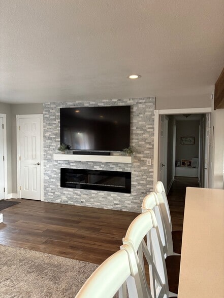 Building Photo - 8541 S County Rd 13