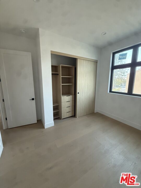 Building Photo - 3846 Bentley Ave