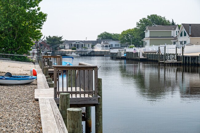 Building Photo - 771 Jane Dr