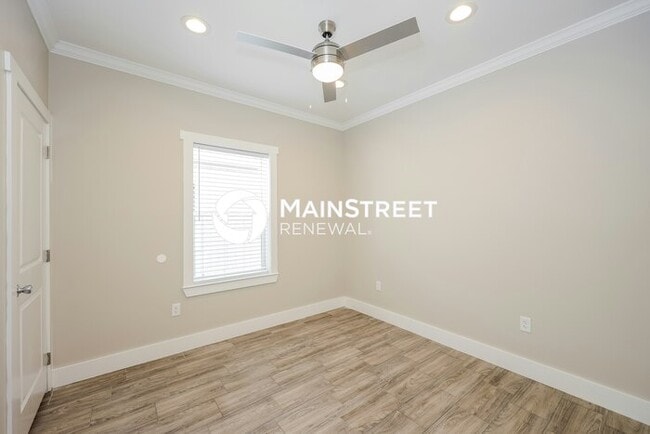 Building Photo - 4 Bedroom Pet-Friendly Home in San Antonio...