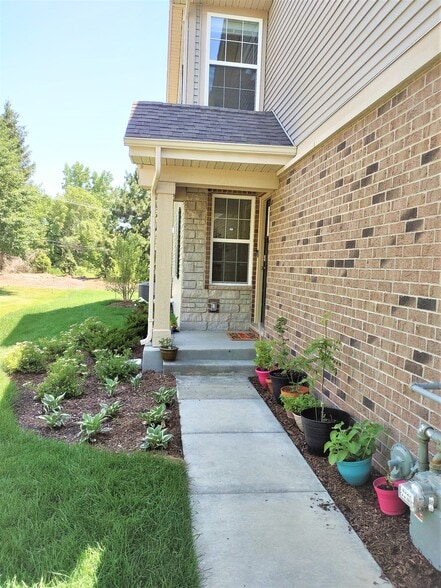Main Entrance - 1925 Turtle Creek Ct