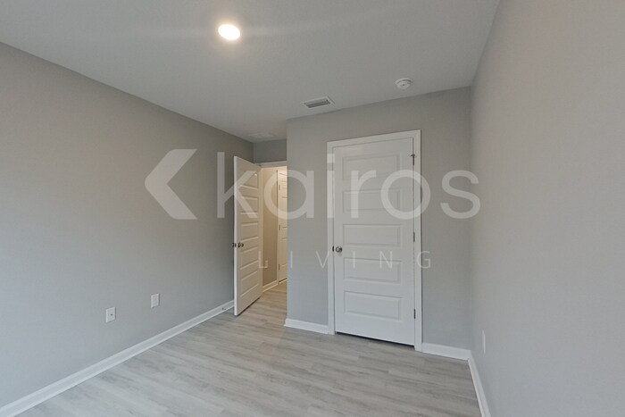 Building Photo - 4706 Malay Cir