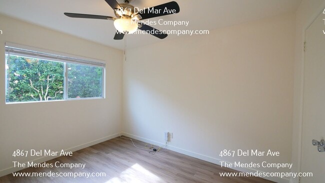 Building Photo - 4867 Del Mar Ave