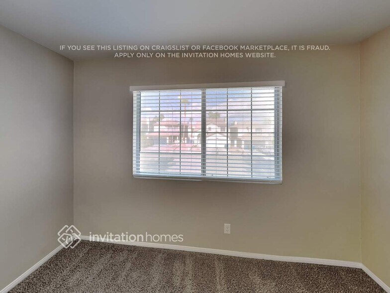 Building Photo - 9425 Deer Lodge Ln