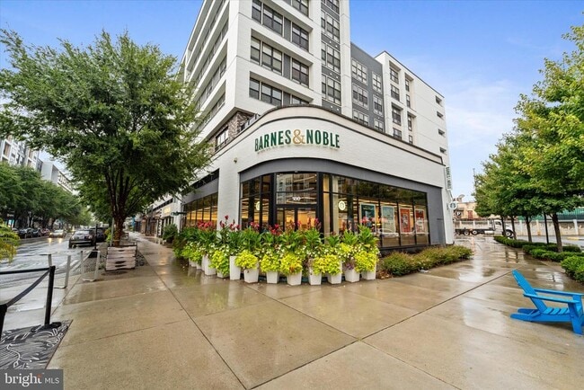Building Photo - 8901 Hargrove Ct