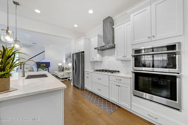 Building Photo - 2366 Addison Dr