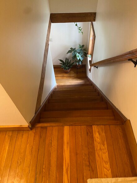 Building Photo - 326 Reservoir Dr