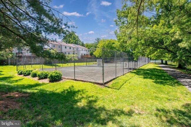 Building Photo - 7753 Inversham Dr