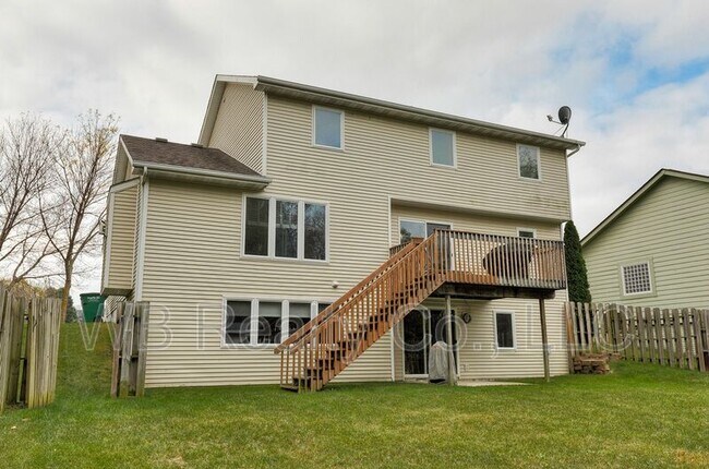 Building Photo - 4519 Meadow Valley Dr