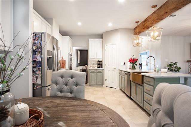 Building Photo - 10520 Stoneside Trl