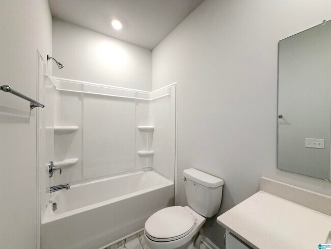 Building Photo - 234 Granby Ln
