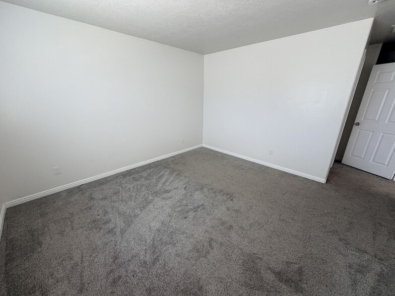 Building Photo - 15108 Honor Dr