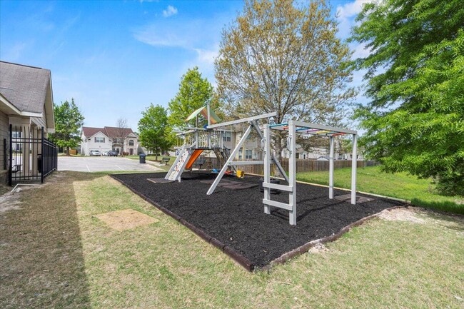 Building Photo - 2017 Willhaven Dr