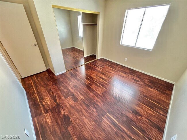 Building Photo - 749 Rock Springs Dr