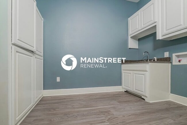 Building Photo - 4 Bedroom Pet-Friendly Home in Farmers Bra...