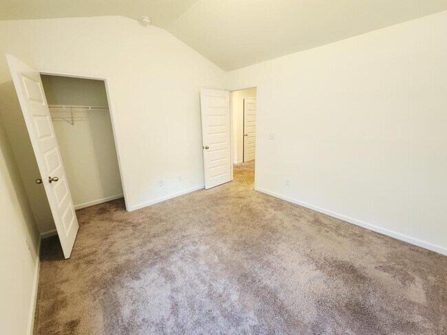 Building Photo - 2708 Wild Laurel Ct