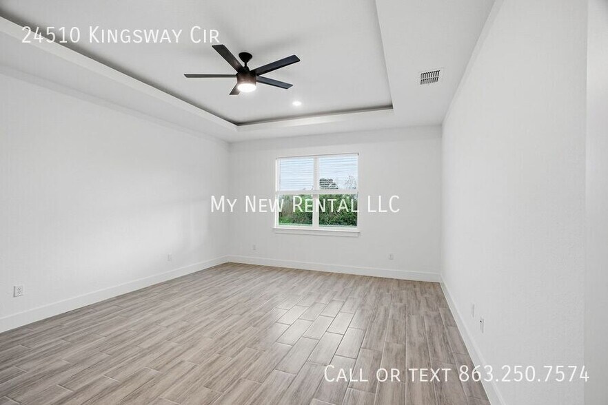 Building Photo - 24510 SW Kingsway Cir