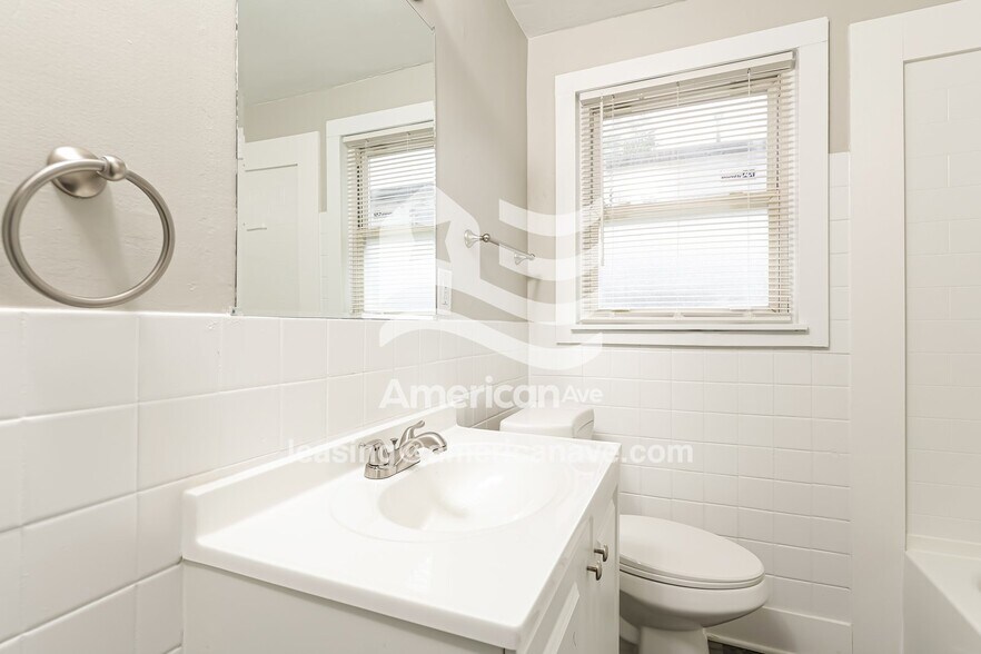 Building Photo - 2816 Yergen Ct