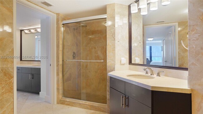 Building Photo - 5757 Collins Ave