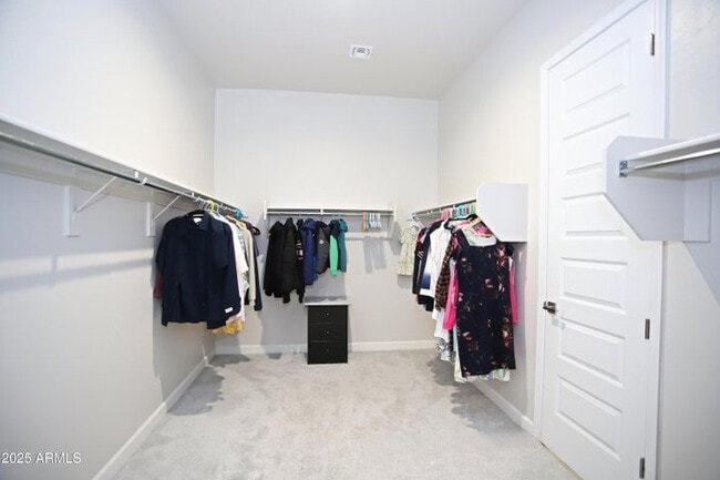 Building Photo - 10549 W Albert Ln