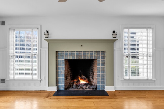 Building Photo - 20 Rosalie Ave