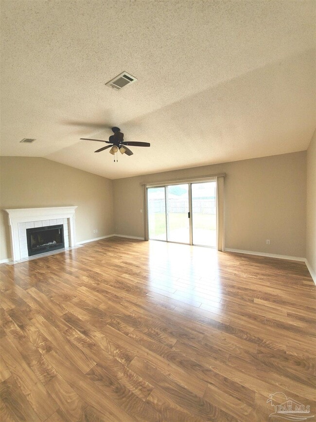 Building Photo - 9000 Bluebay Ln
