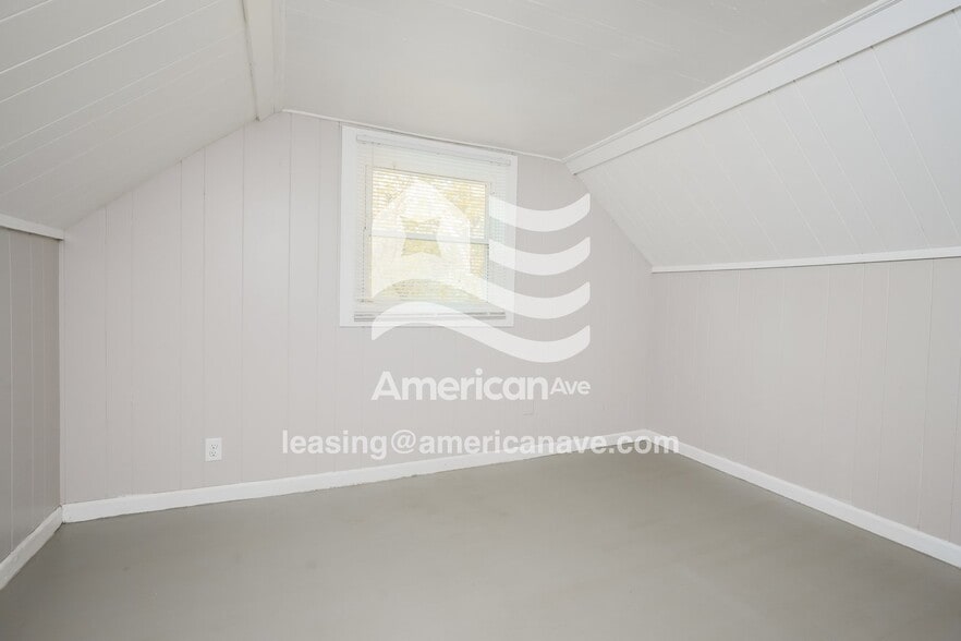 Building Photo - 114 W Cleveland Ave