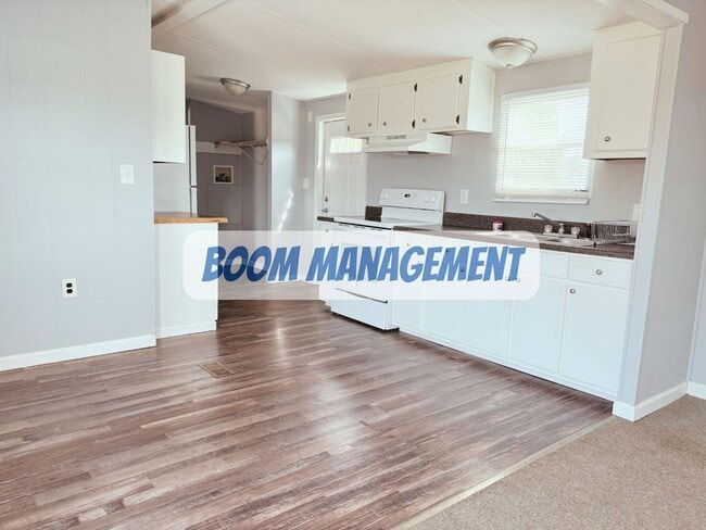 Building Photo - 176 Brookston Rd