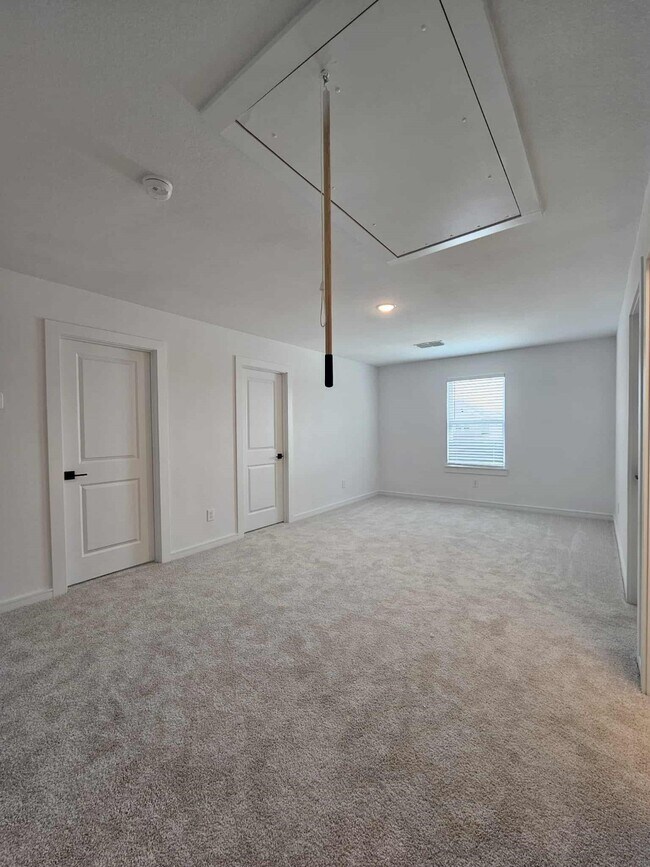 Building Photo - 8411 Bay Rdg Cir