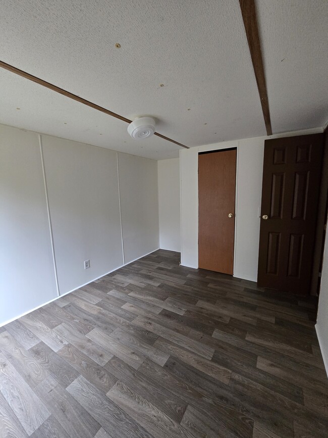 Building Photo - 8582 Rye Patch Rd