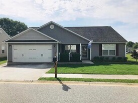 Building Photo - 412 Woodford Way