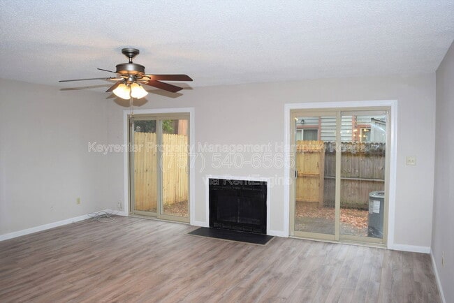 Building Photo - 1412 Woodscape Ln