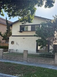 Building Photo - 10831 Pine St