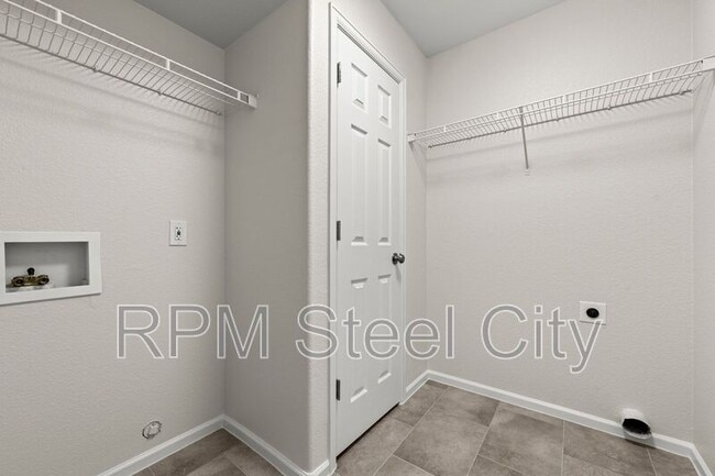 Building Photo - 5085 Tabor Lane