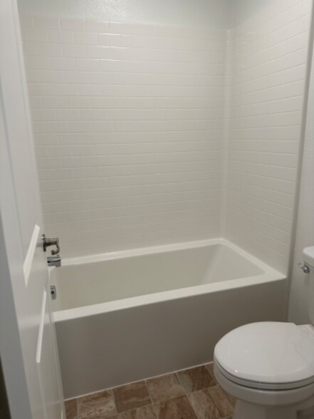 Building Photo - 1716 Mardi Gras Ln