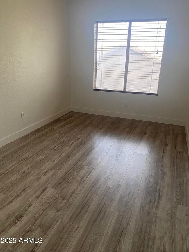 Building Photo - 7374 W Los Gatos Dr