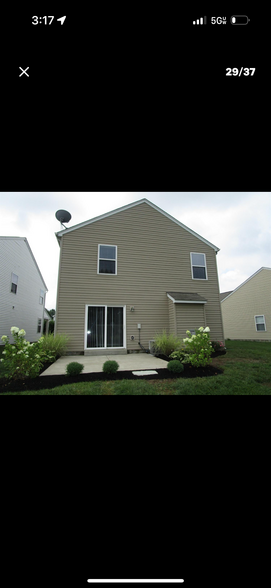 Building Photo - 277 Hennepin Dr