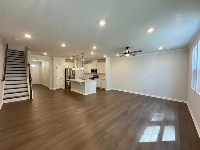 Building Photo - 1856 Alpine Summer Ln