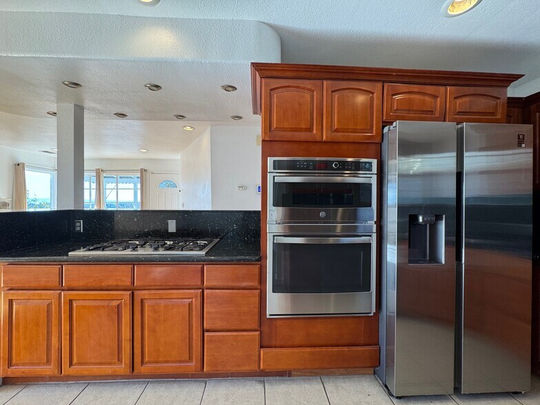 Building Photo - 1968 Manchester Rd