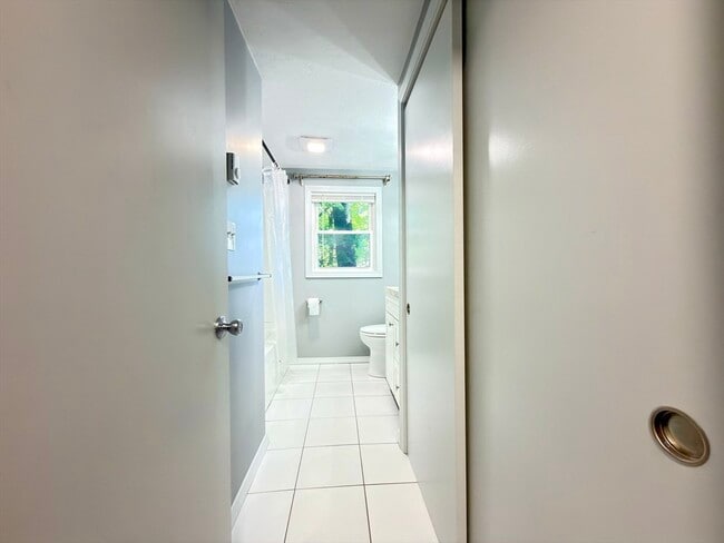 Building Photo - 2 Annaberry Ln