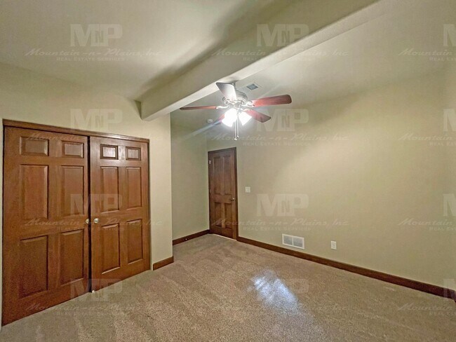 Building Photo - Must See House in Windsor