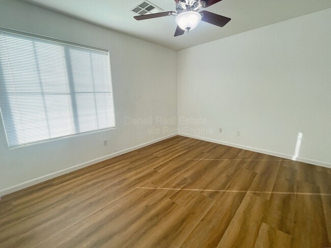 Building Photo - 2211 S Harper