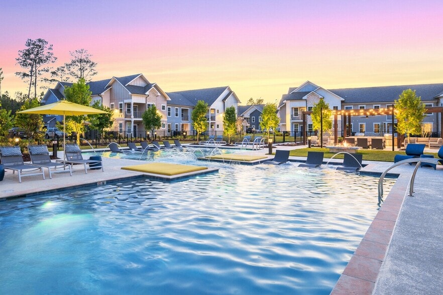 The Collins 1612 Versailles Business Pky Covington LA 70433