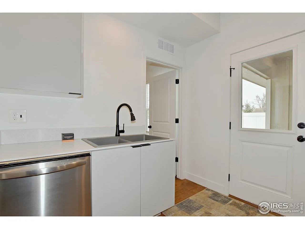 Building Photo - 7869 5th St