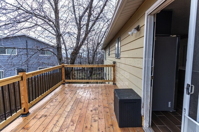 Building Photo - 1312 Roger Cir