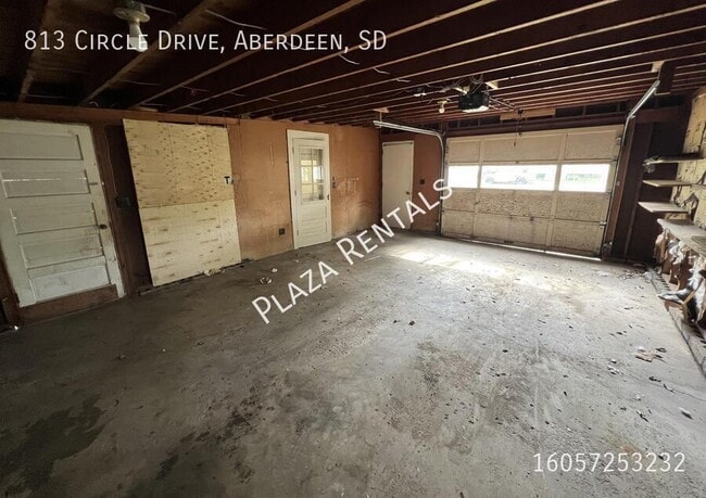 Building Photo - 211 N Washington St